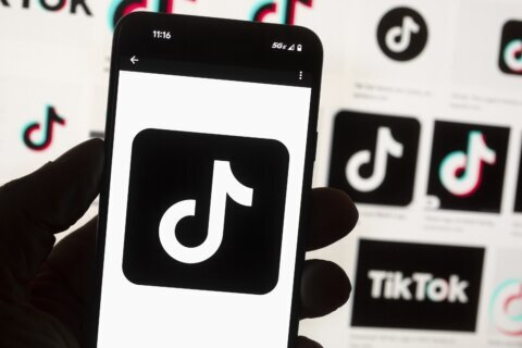 Congress moves to ban TikTok from US government devices