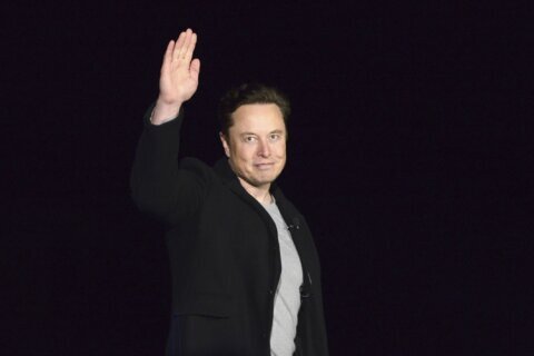 EXPLAINER: How Elon Musk is changing what you see on Twitter