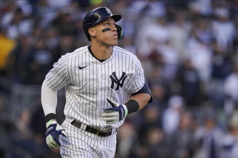 Aaron Judge becomes Yanks captain, with Derek Jeter at side