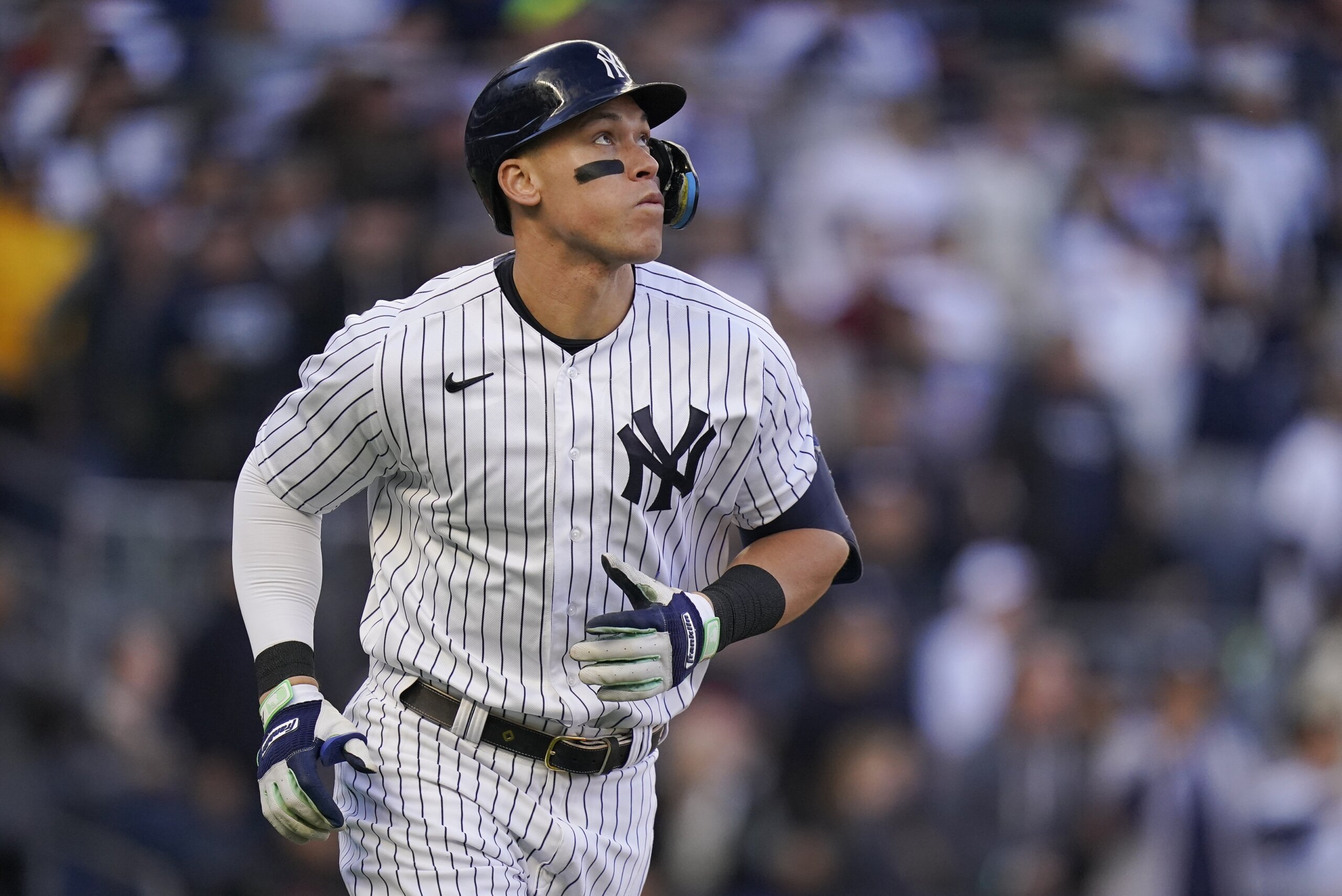 Aaron Judge becomes Yanks captain, with Derek Jeter at side - WTOP News