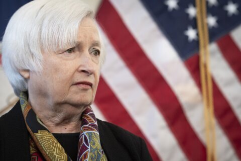 Yellen, Malerba become 1st female pair to sign US currency