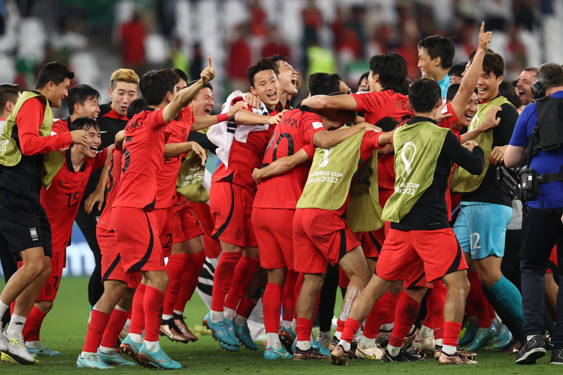 &lt;p&gt;AL RAYYAN, QATAR &#8211; DECEMBER 02: Players of Korea Republic celebrate at full time as they qualify for the knock out rounds during the FIFA World Cup Qatar 2022 Group H match between Korea Republic and Portugal at Education City Stadium on December 2, 2022 in Al Rayyan, Qatar. (Photo by James Williamson &#8211; AMA/Getty Images)&lt;/p&gt;
