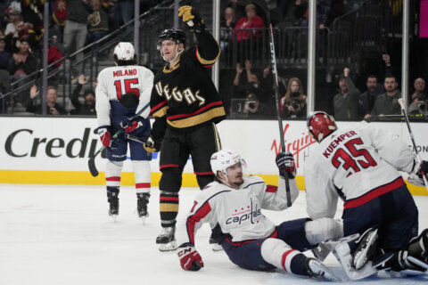 Golden Knights dominate Capitals from beginning in 6-2 win