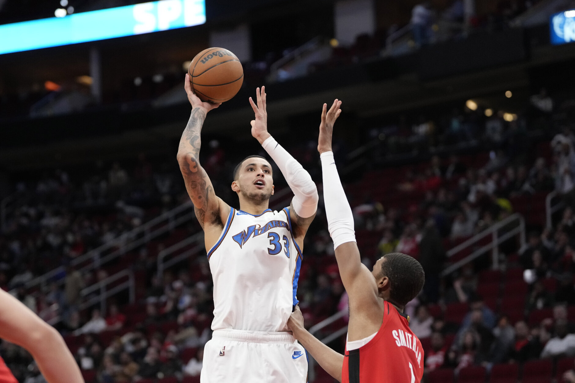Kyle Kuzma opts out of his contract with the Wizards, AP source