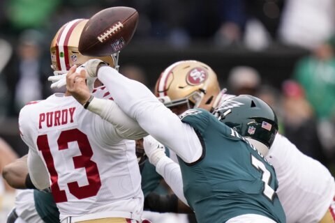 49ers QB Purdy suffers elbow injury in NFC championship game