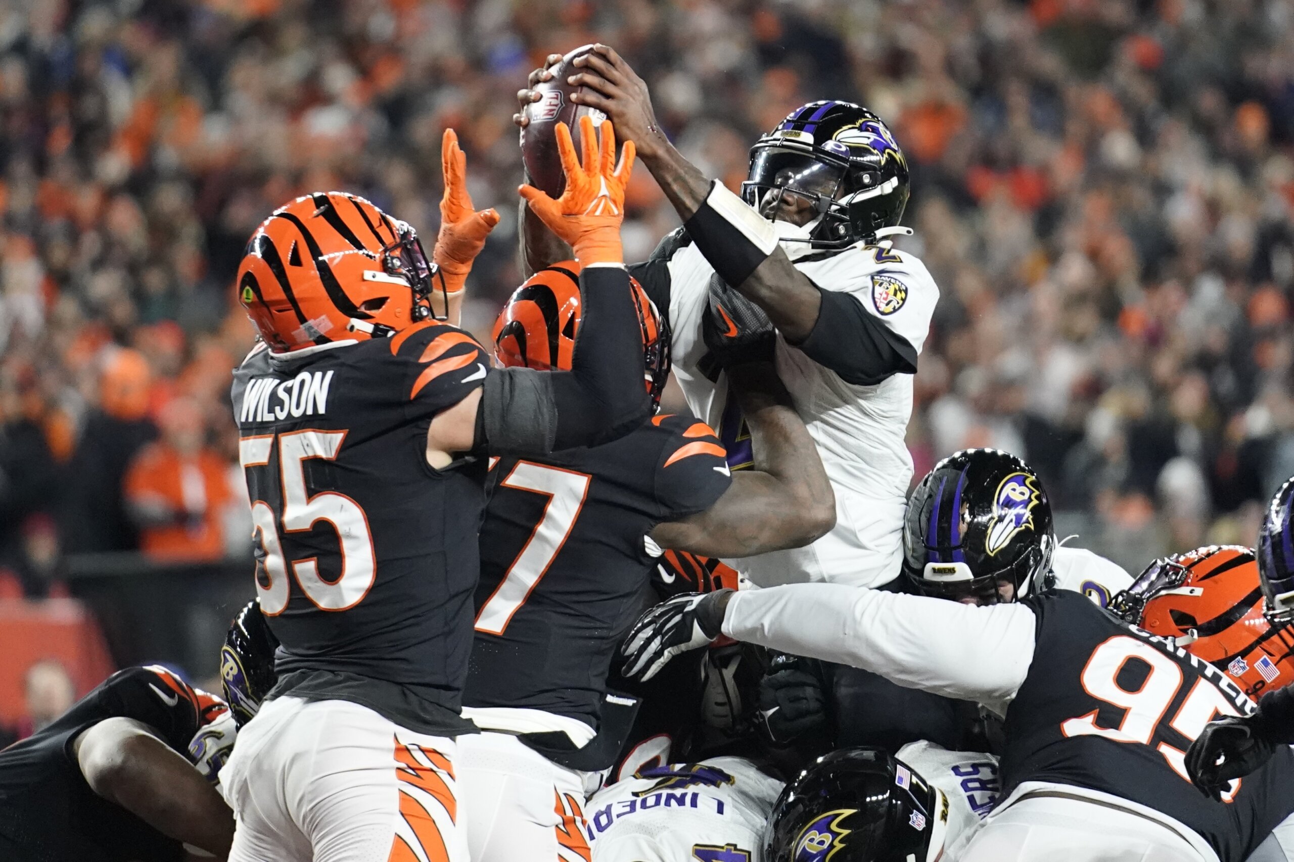 Bengals radio call of Sam Hubbard historic touchdown in playoff