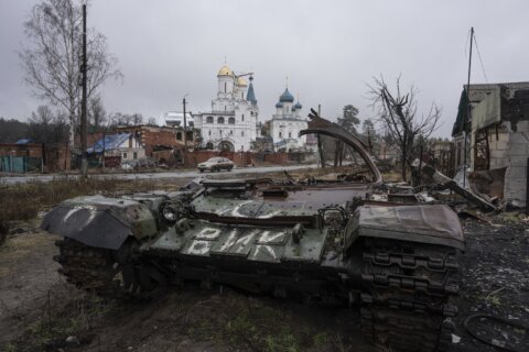 Ukraine hails US military aid as cease-fire said to falter