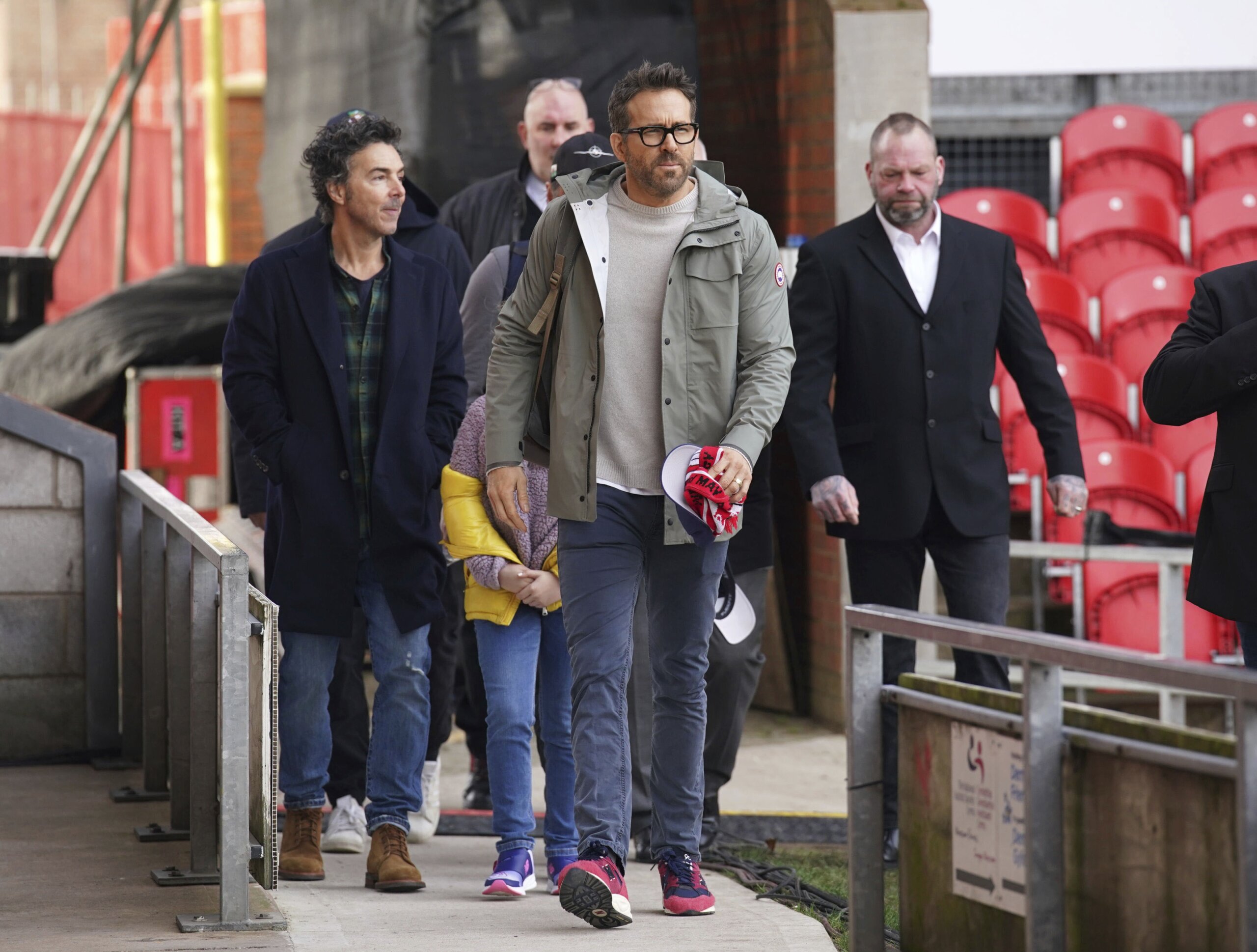 Ryan Reynolds goes through range of emotions in FA Cup match