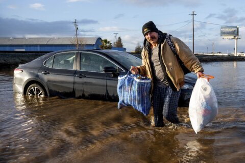 Storm-weary Californians clean up, brace for another torrent