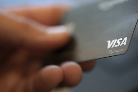 Visa 1Q profits rise 6%, new CEO to take over Feb. 1