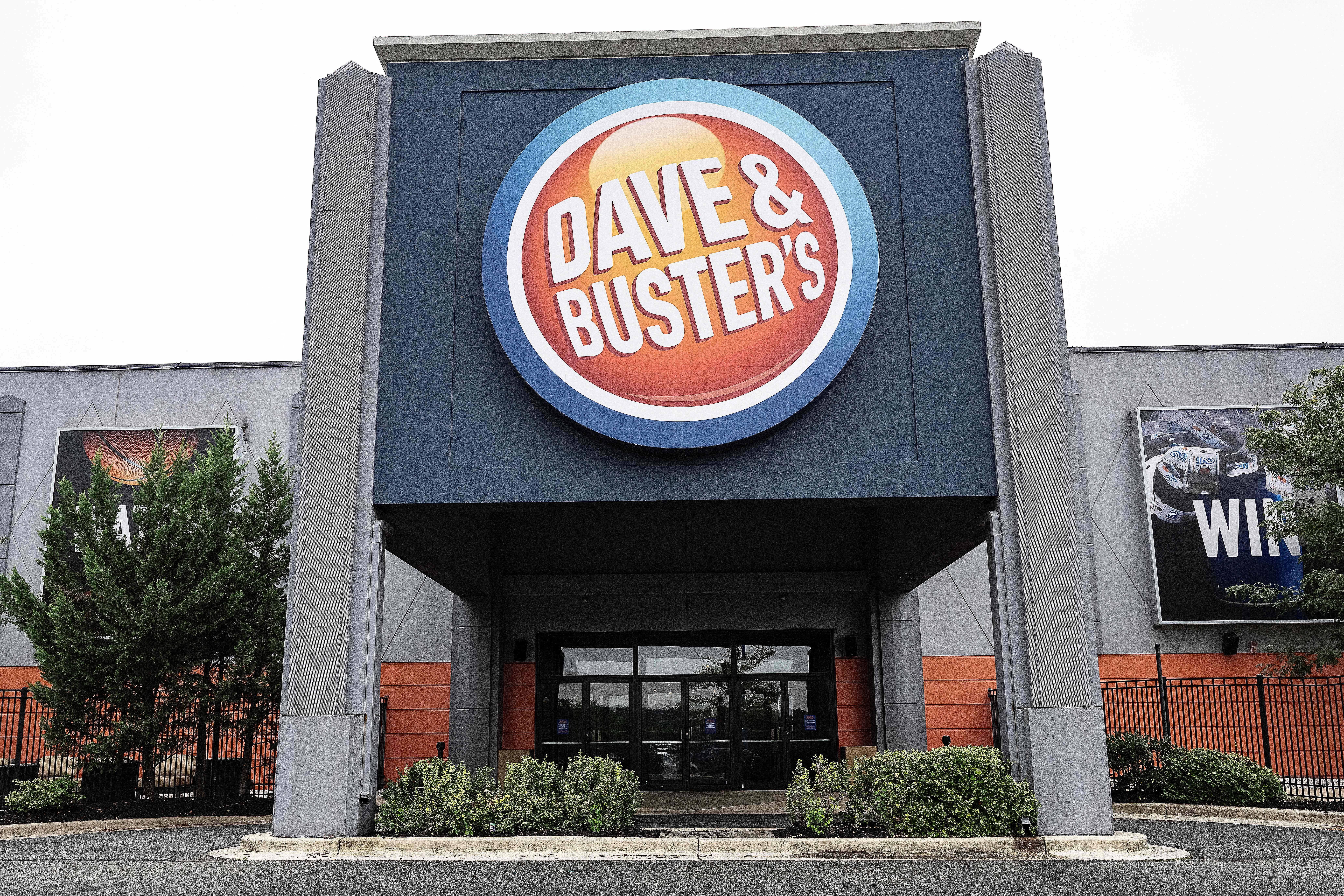 James ‘Buster’ Corley of Dave & Buster’s chain dead at 72