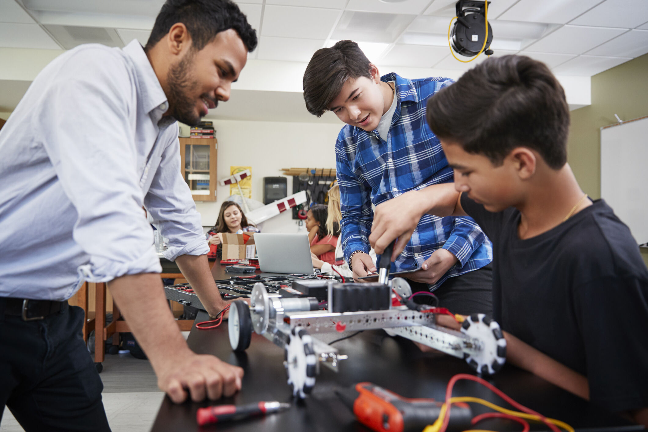 Data centers, Loudoun Education Foundation partner to promote STEM careers