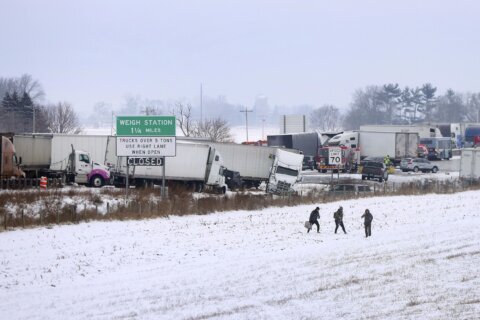 Snow leads to massive pileup in Wisconsin, dozens injured