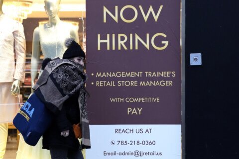 US applications for jobless benefits lowest in 15 weeks