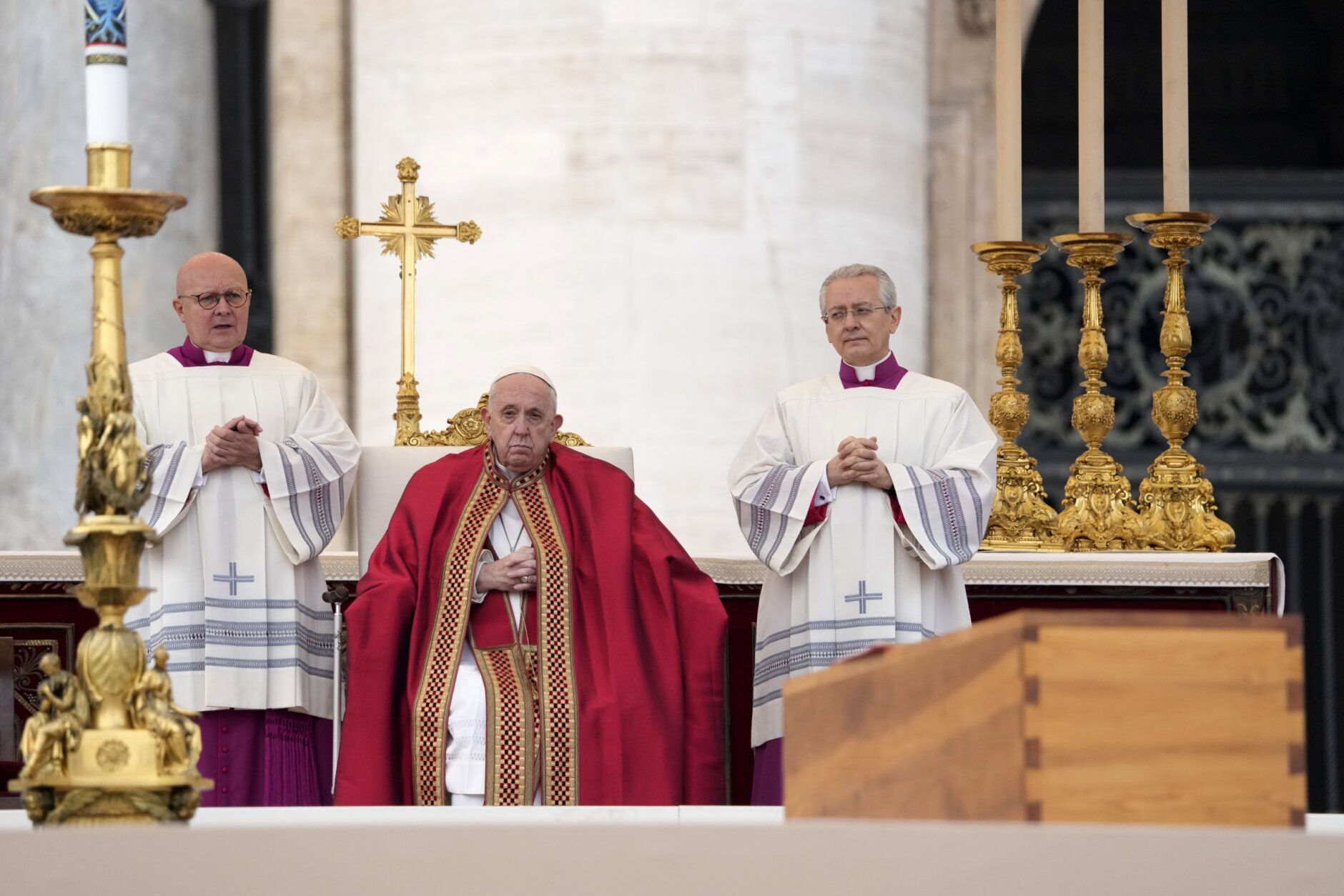 Faithful mourn Benedict XVI at funeral presided over by pope WTOP News