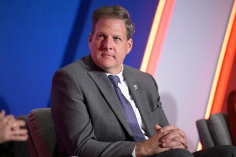 New Hampshire GOP governor says he’s considering 2024 White House bid