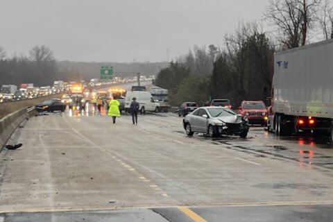 13 vehicles crash in ‘chain reaction’ along I-95 in Virginia