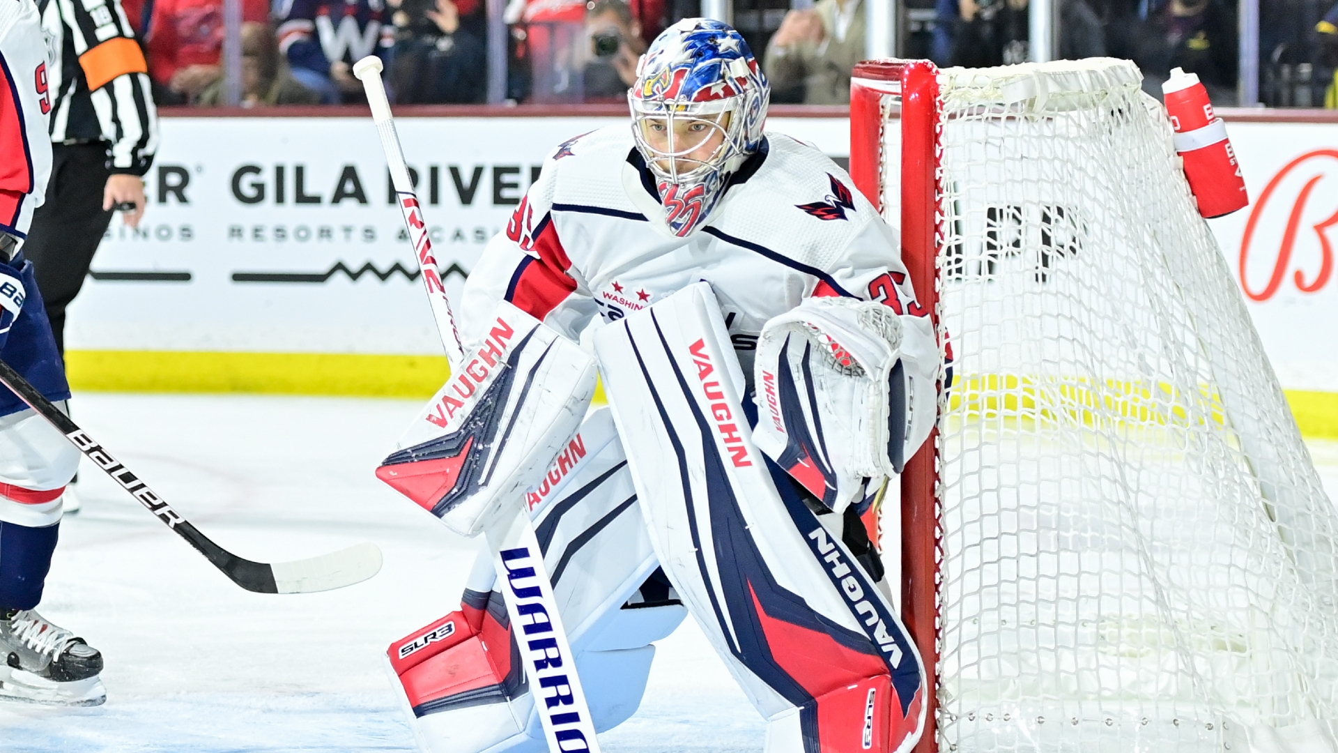 Capitals' Charlie Lindgren named NHL's First Star of the Week - WTOP News