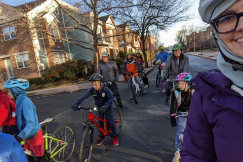 Arlington ‘bike bus’ inspires confidence as kids commute to school