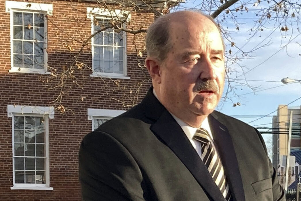 Acquitted of perjury, longtime Loudoun Co. schools spokesman has new book on school ‘culture war’ – WTOP News