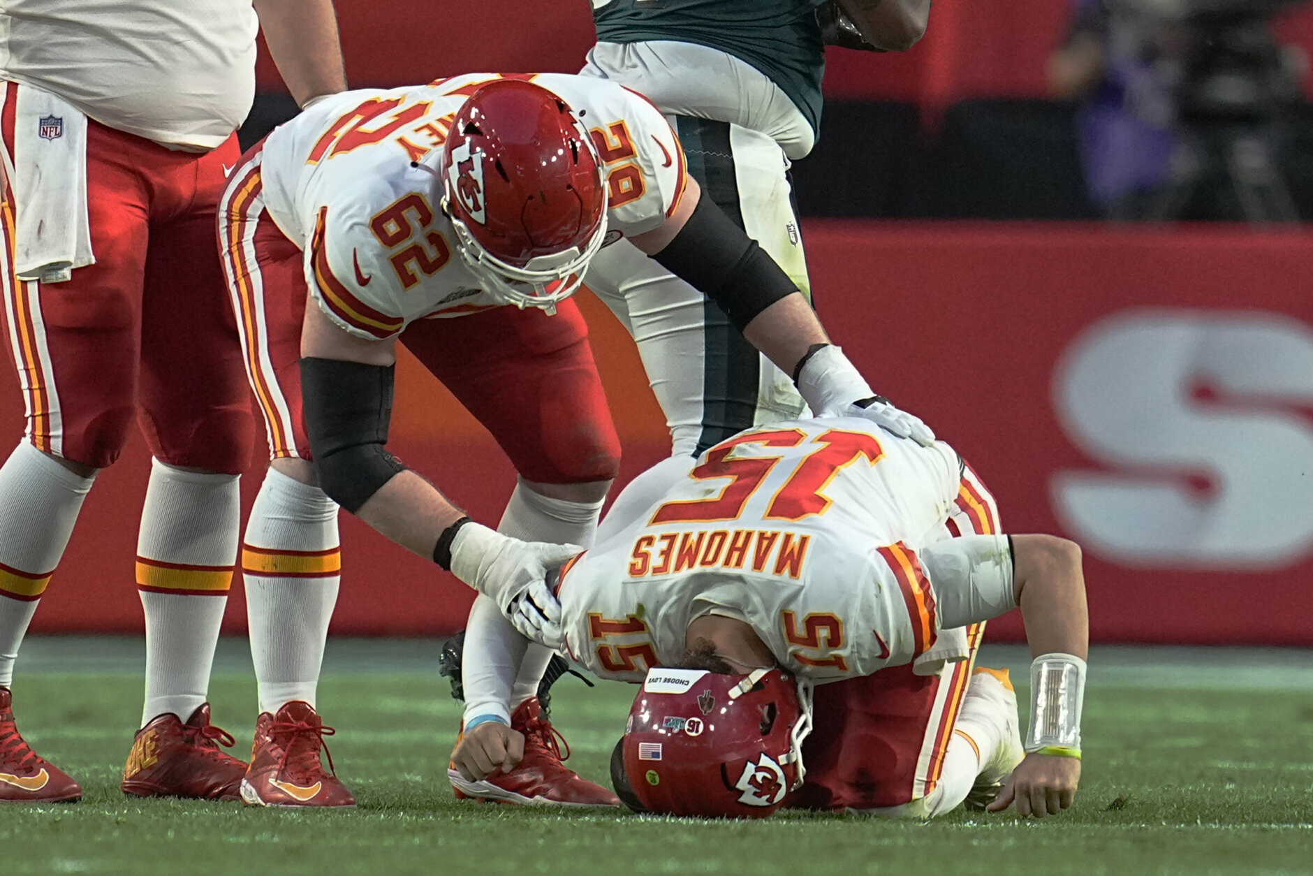 Kansas City Chiefs quarterback Patrick Mahomes (15) reacts after getting hurt during the first half of the NFL Super Bowl 57 football game between the Kansas City Chiefs and the Philadelphia Eagles, Sunday, Feb. 12, 2023, in Glendale, Ariz. (AP Photo/Abbie Parr)