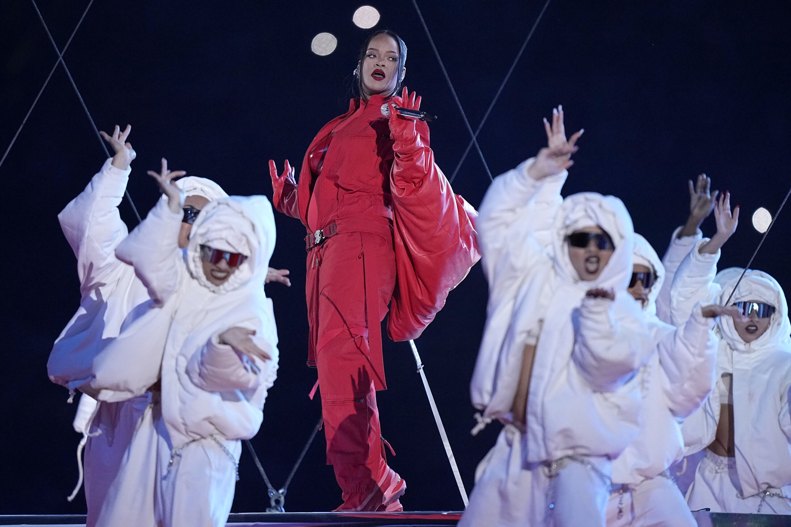 Super Bowl 56: 10 incredible photos of the stellar halftime show