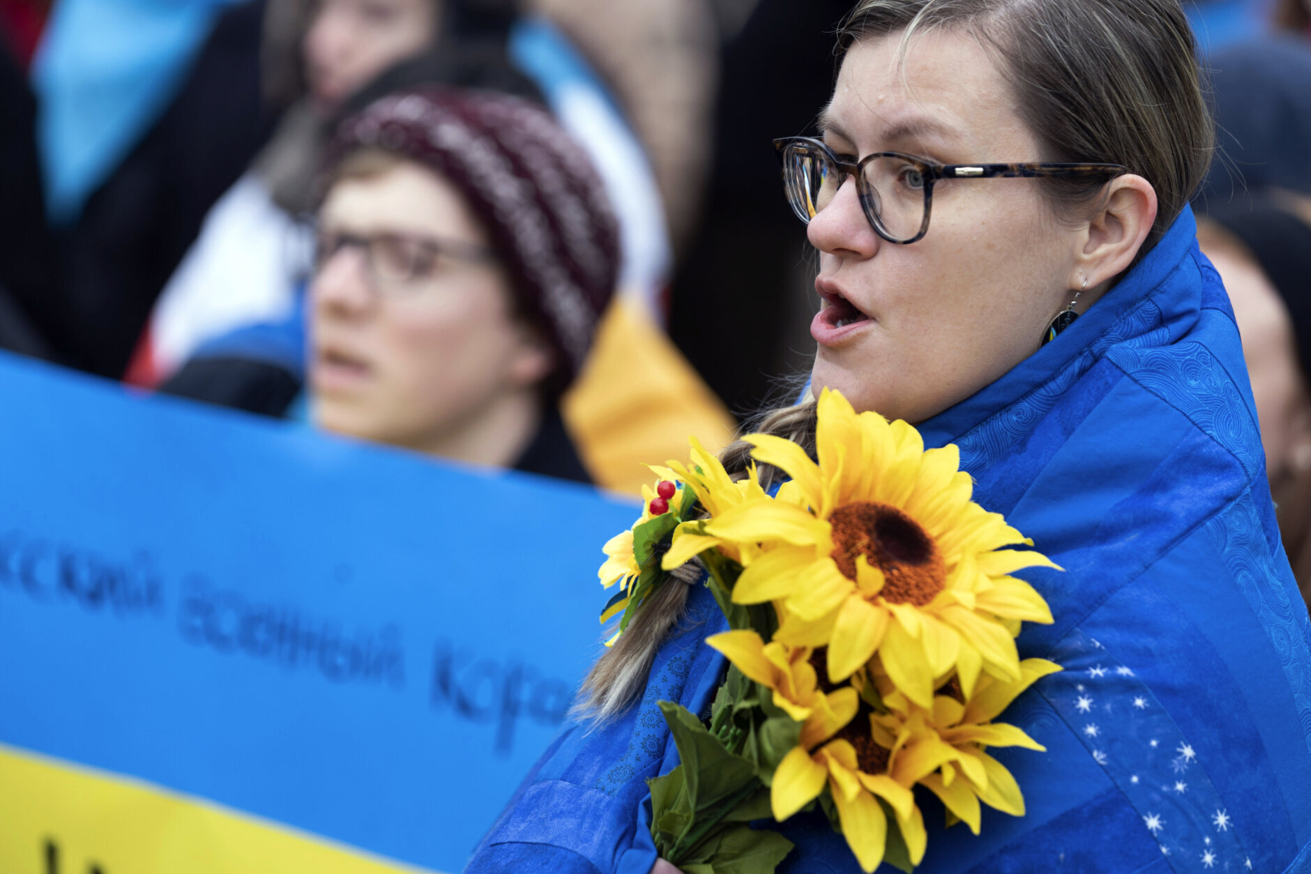 Demonstrators rally at the Lincoln Memorial in support of Ukraine, in Washington, Saturday, Feb. 25, 2023. (AP Photo/Jose Luis Magana)