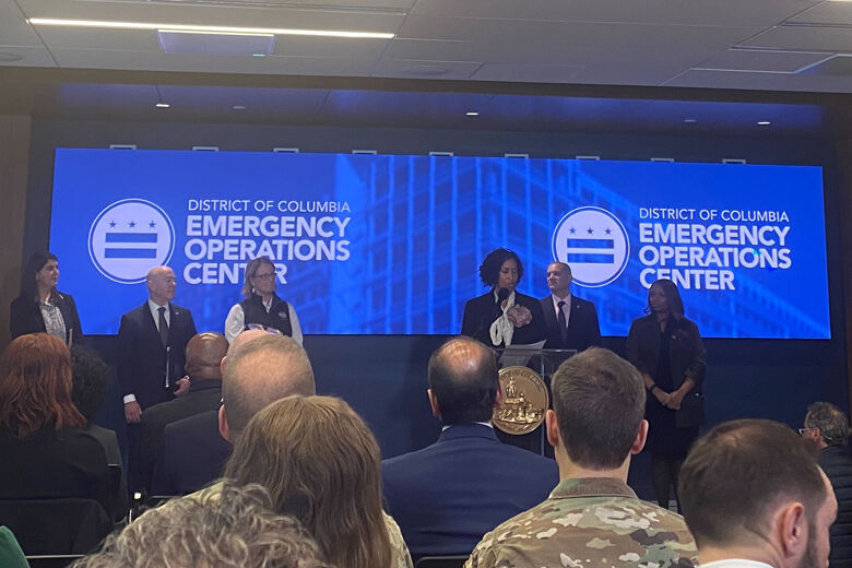 DC unveils newer, bigger Emergency Operations Center - WTOP News