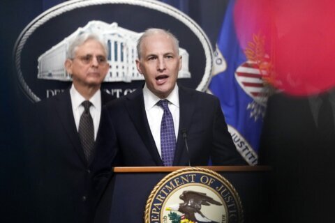 US officials make case for renewing FISA surveillance powers