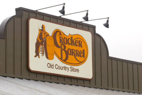 Disabled students denied service at Charles Co. restaurant; Cracker Barrel wants to ‘make things right’