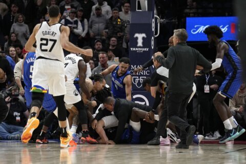 Fight between Magic, Timberwolves leads to 5 players ejected