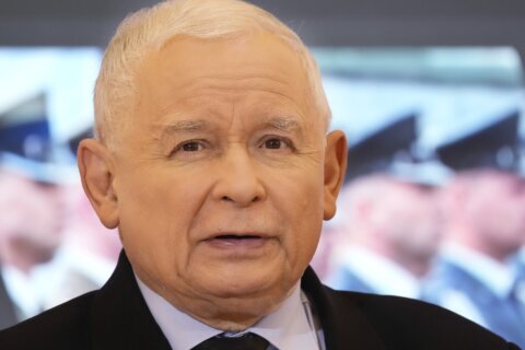 Polish leader donates to Ukraine army to end defamation case