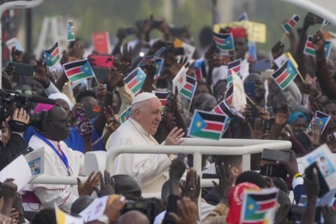 Pope makes final bid for peace, forgiveness in South Sudan