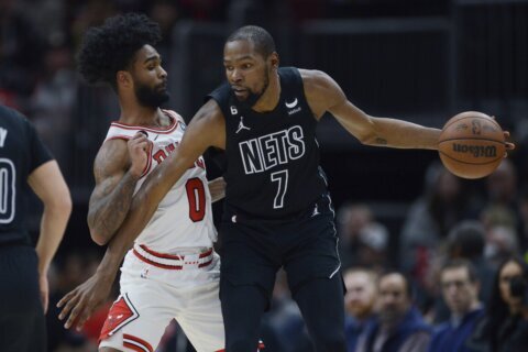 AP source: Brooklyn Nets trading Kevin Durant to Suns