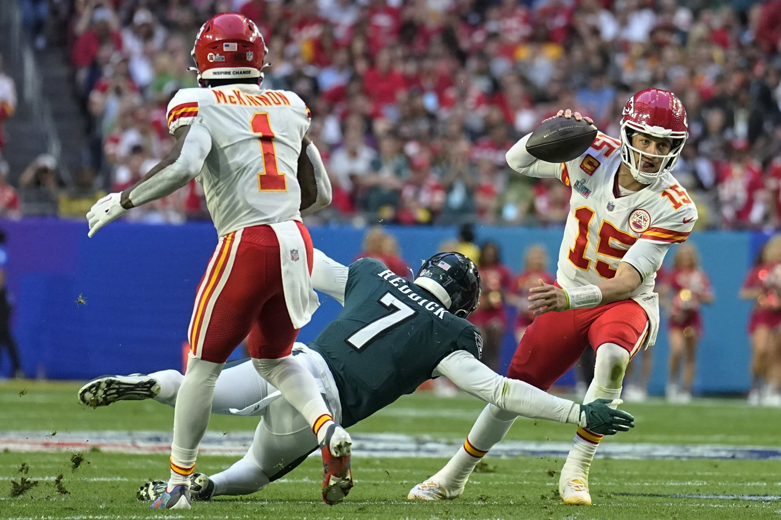 Super Rally: Mahomes, Chiefs Win Super Bowl with Late Surge