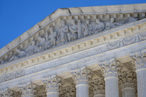 Supreme Court seems to favor tech giants in terror case