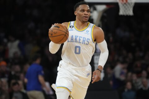 Report: Westbrook to sign with Clippers after Jazz waive him