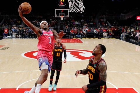 Bradley Beal leads Wizards down the stretch of crucial road win over Hawks