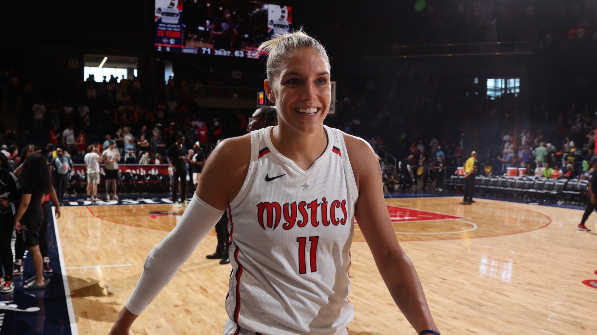 Elena Delle Donne on X: Final Halloween post of the night Back