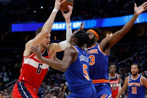 Wizards lose 19-point lead, fall to New York Knicks