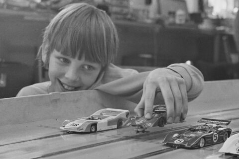Remember slot cars? 1960s craze zooming back in 2023