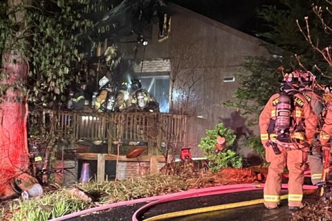 2 displaced in Manassas house fire caused by grill ash