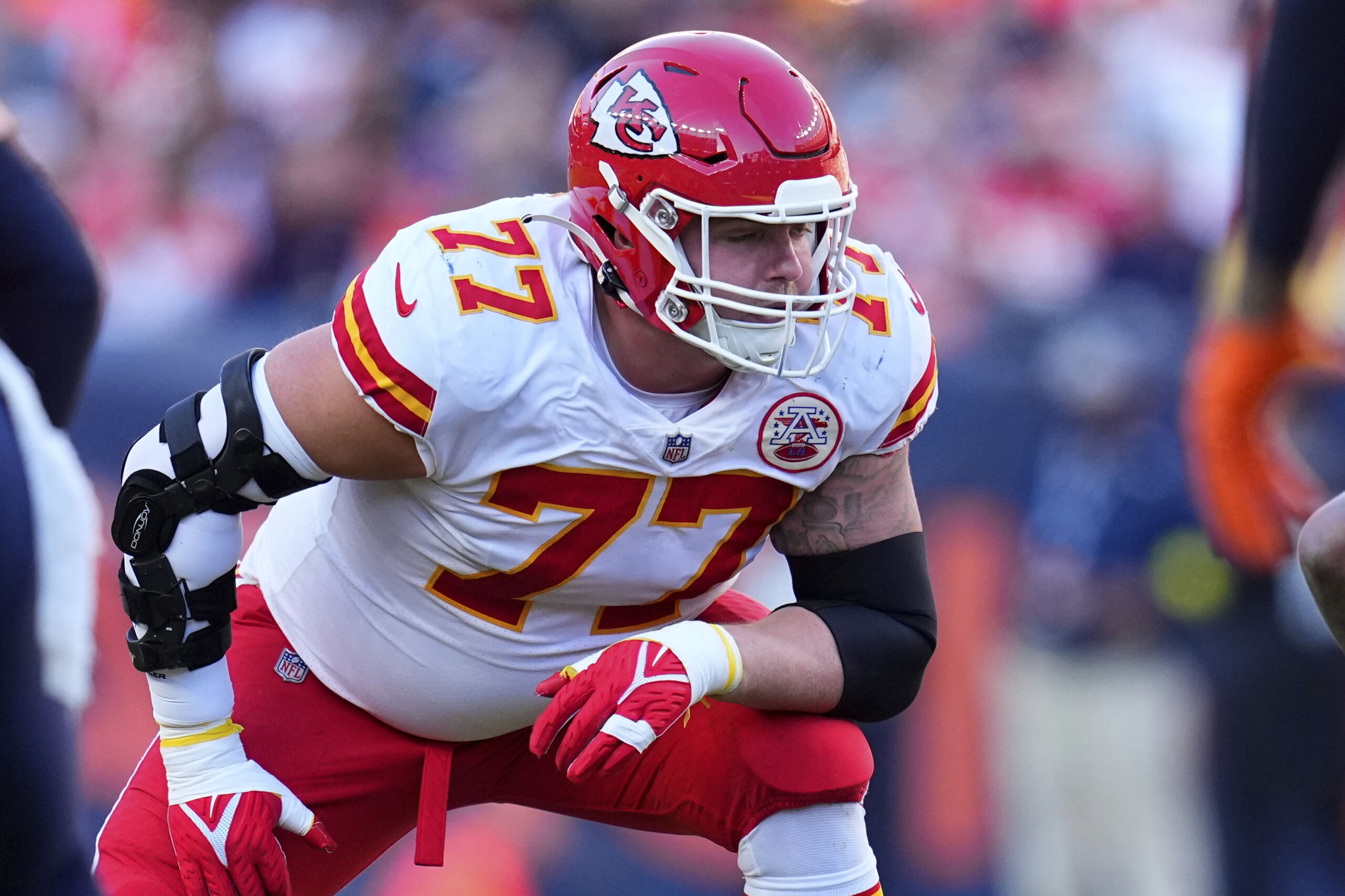 Commanders agree to terms with Chiefs OL Andrew Wylie