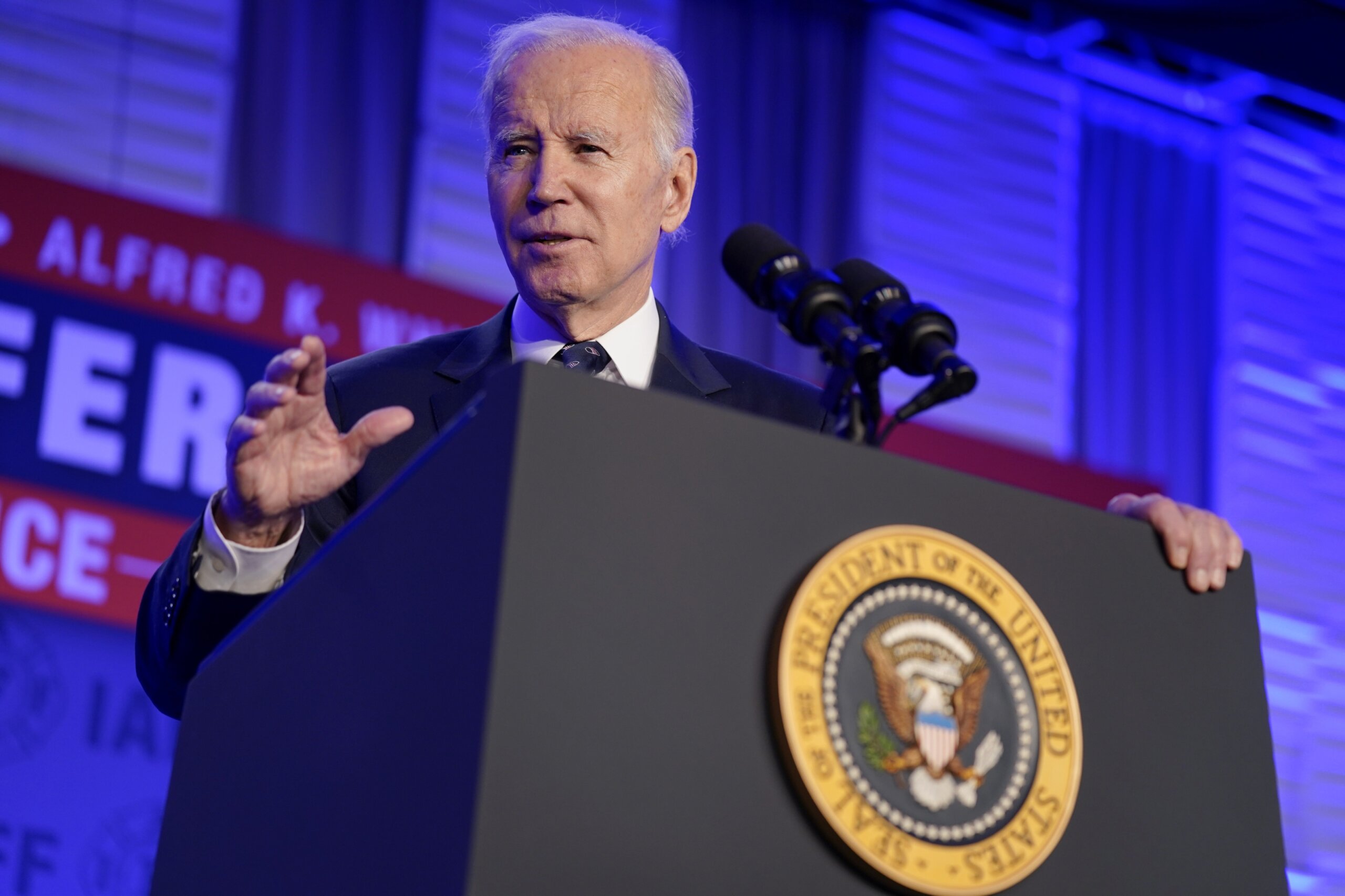 Biden will buck tradition and unveil budget in Pennsylvania - WTOP News