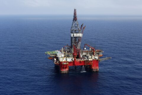 US to auction Gulf of Mexico oil under climate compromise