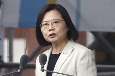China threatens retaliation if Tsai and McCarthy meet