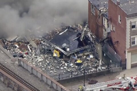 Pennsylvania chocolate factory explodes; 5 dead, 6 missing
