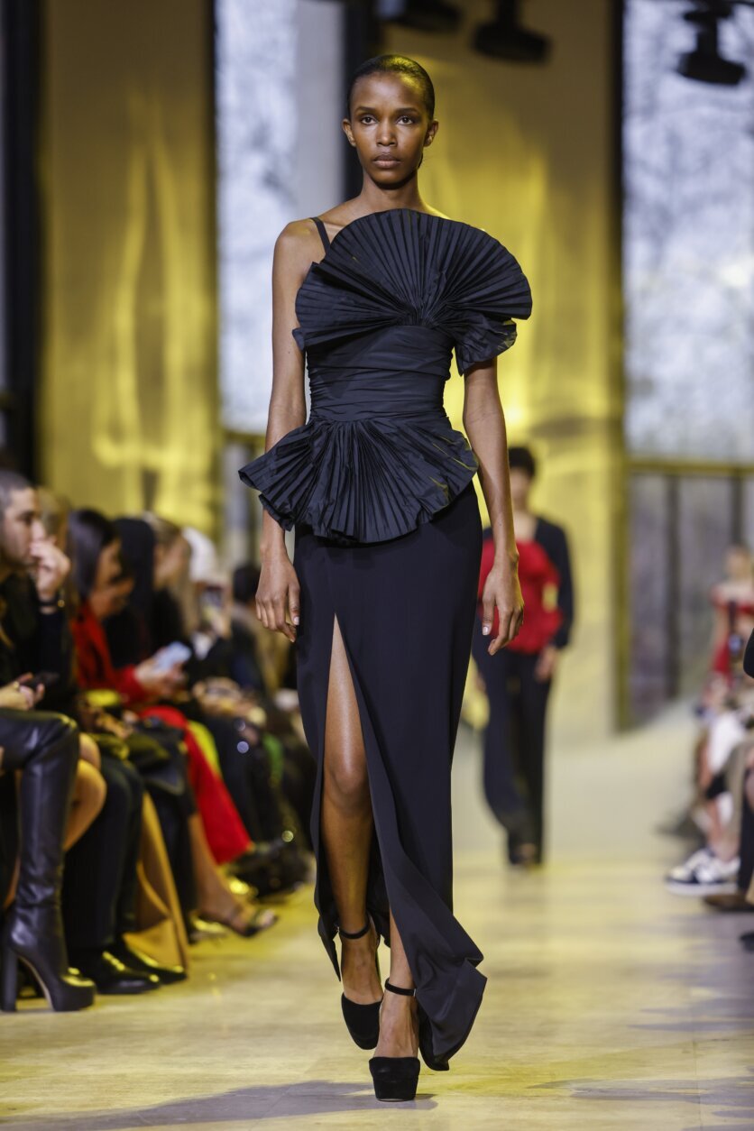 Brandon Maxwell Ready to wear Fashion Show, Collection Fall Winter 2022  presented during New York Fashion Week. Runway look # 24 – NOWFASHION
