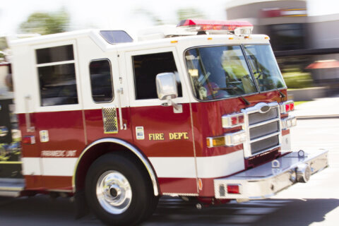 Fire officials investigating reports of smoke odor across DC region