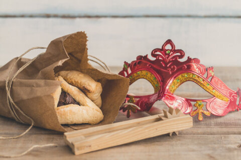 How to say ‘Happy Purim’ in Hebrew: Cookies, costumes mark saving from persecution